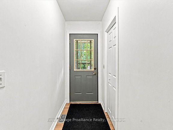 3rd image of 224 Zion Rd