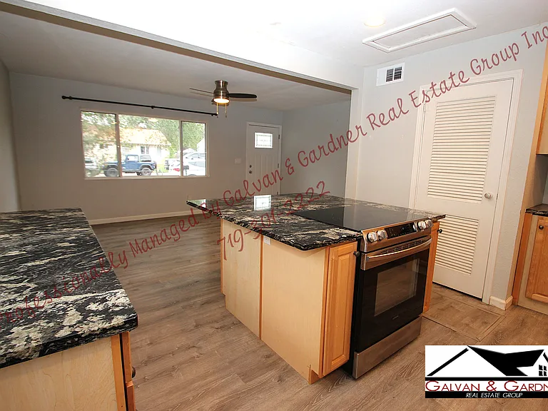 1222 Bristol Ave — Photo 7
