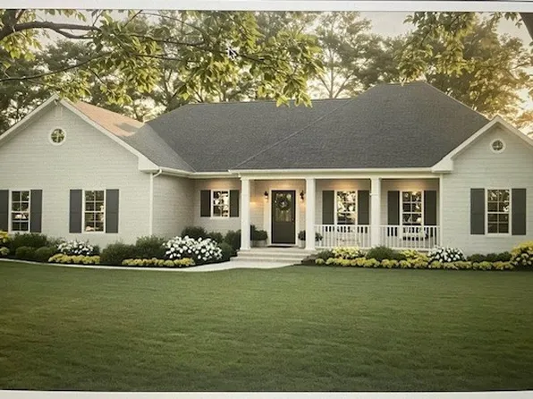 305 S Athol Rd, Athol, MA 01331