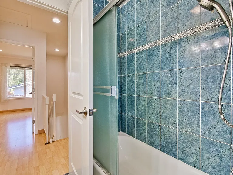 21099 Red Fir Ct — Photo 39