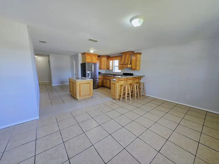 3818 Waterfall St — Photo 2