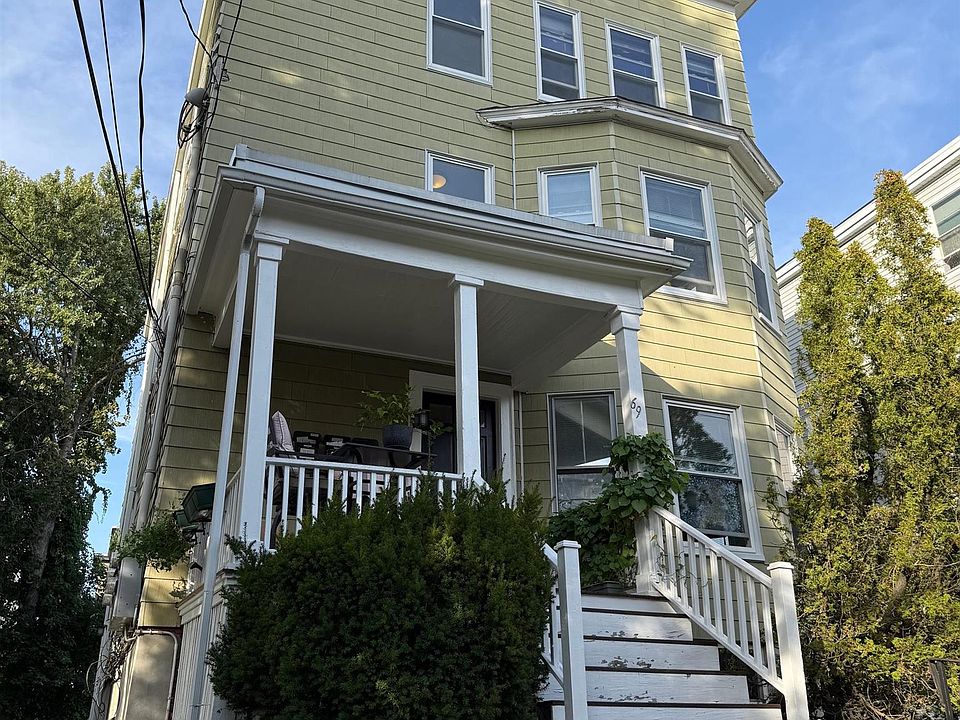 1st image of 72 Raymond Ave #1R