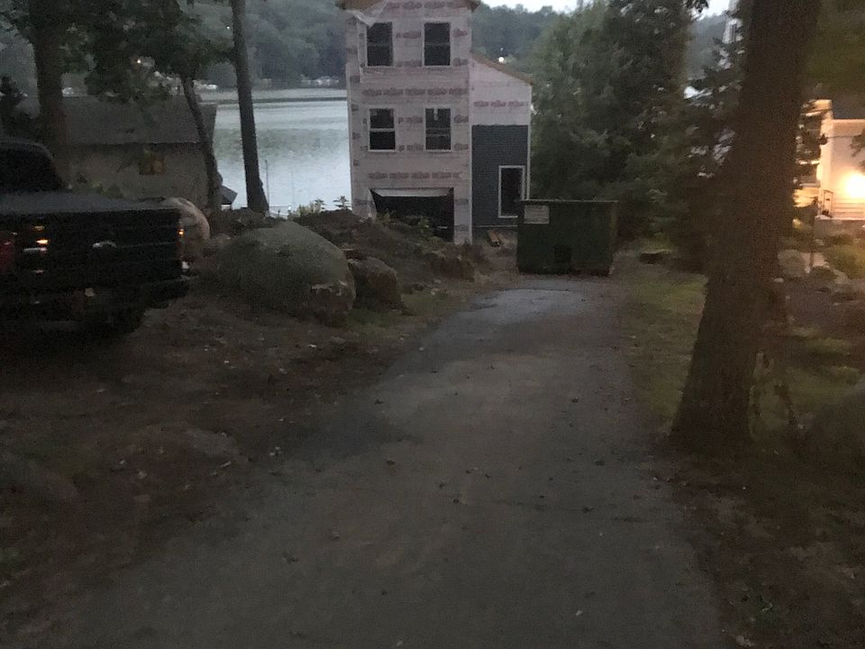 2nd image of 49 Bay Rd