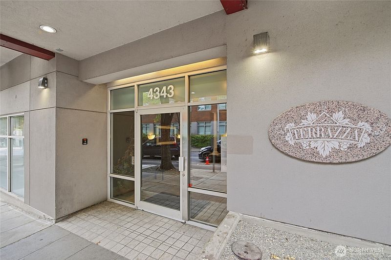 2nd image of 4343 Roosevelt Way NE #404