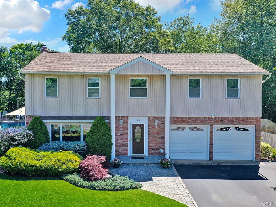 1st image of 54 Sandy Hollow Drive