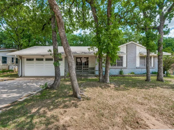 1148 Jerry Ln, Bedford, TX 76022