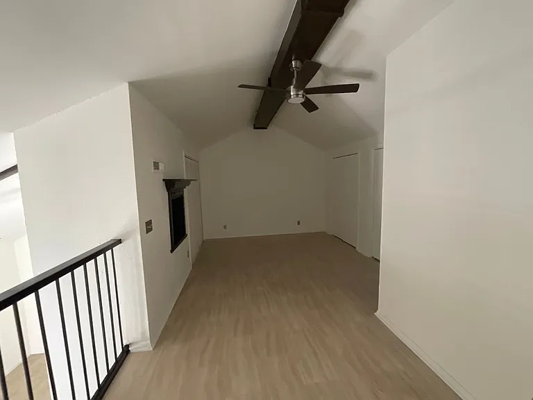 11140 Stratford Dr #12 — Photo 16