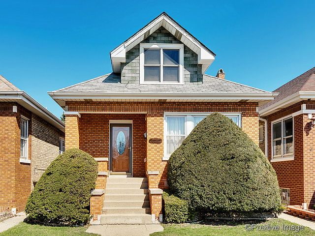 1st image of 5738 W Henderson St #1