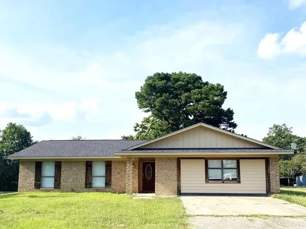 70 County Road 1440, Mount Pleasant, TX 75455