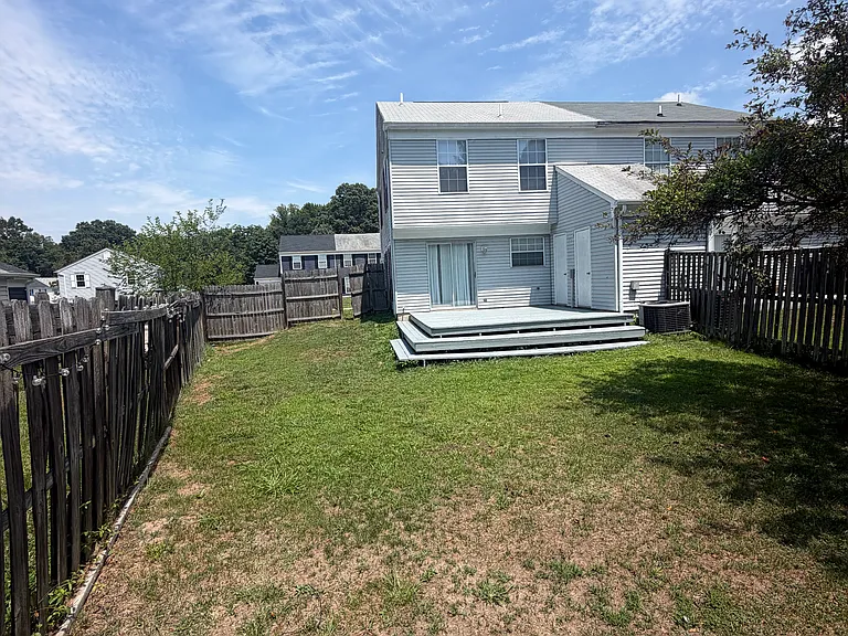 800 Indian Head Ave — Photo 10