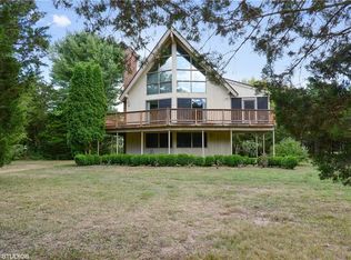 126 N Niantic Dr, Charlestown, RI 02813