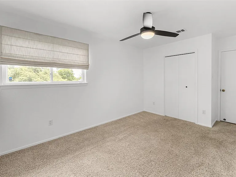 7602 Banpass Ln — Photo 18