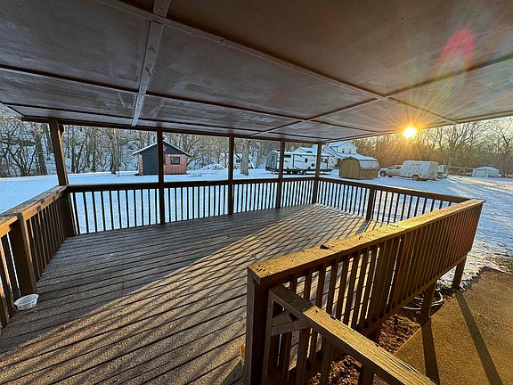 4th image of 150 Sherwood Dr