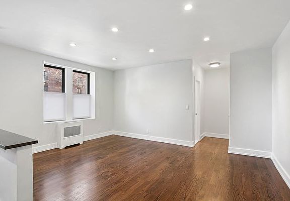 2nd image of 700 Ocean Ave #Cc
