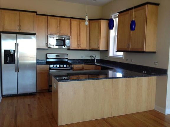 2nd image of 3440 N Elston Ave