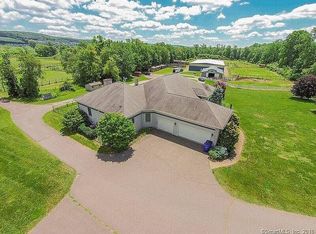 7 Country Farm Ln, Ellington, CT 06029