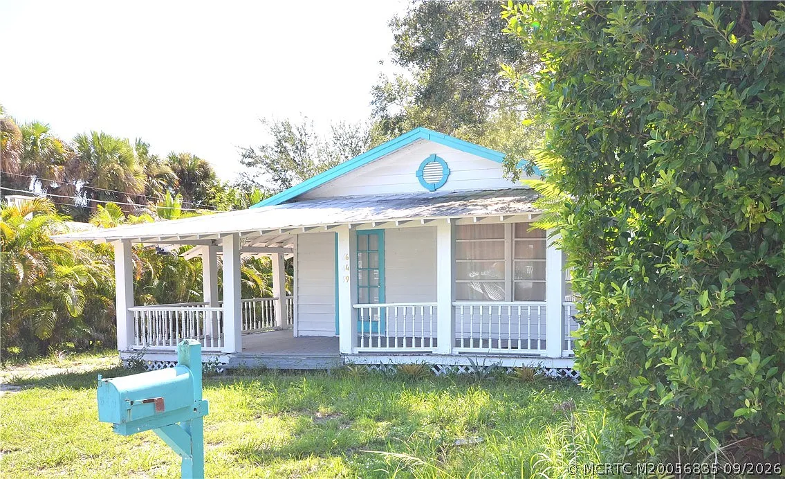 2 bed, 1.0 bath, 765 sqft, $1,350 — Photo 1