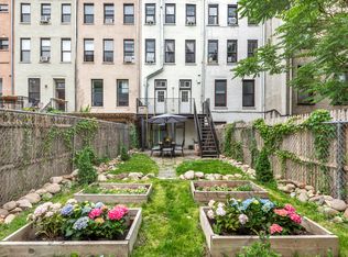 216 W 123rd St, New York, NY 10027