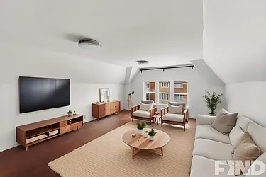 1553 East 14th Street