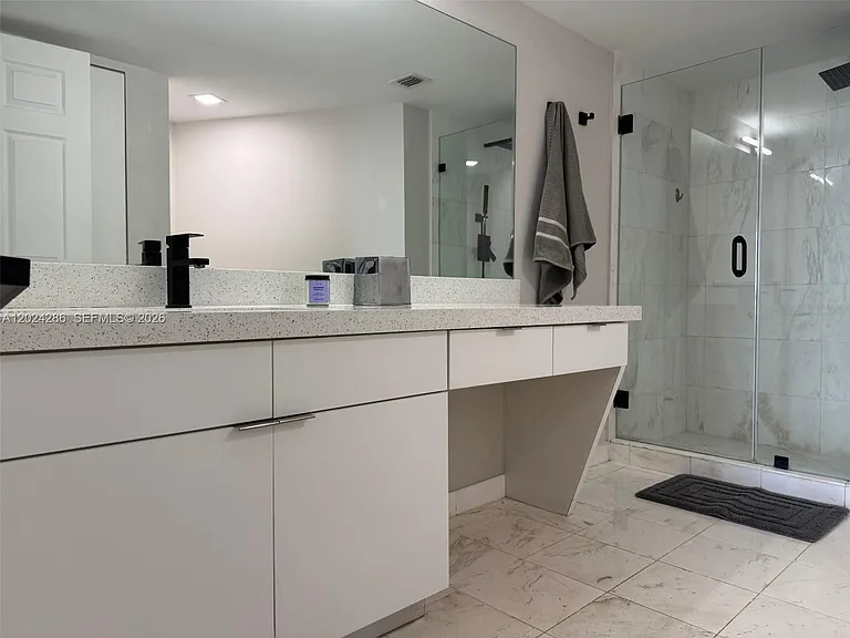 3530 Mystic Pointe Dr #1907 — Photo 13