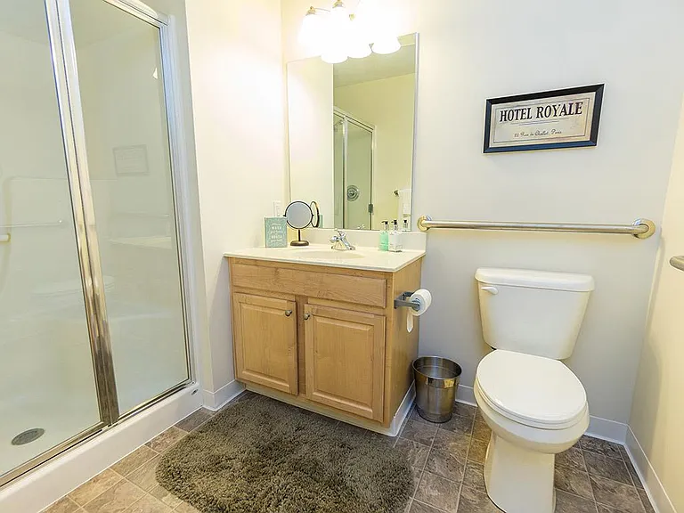 Quail Hollow Senior Living Community — Photo 16
