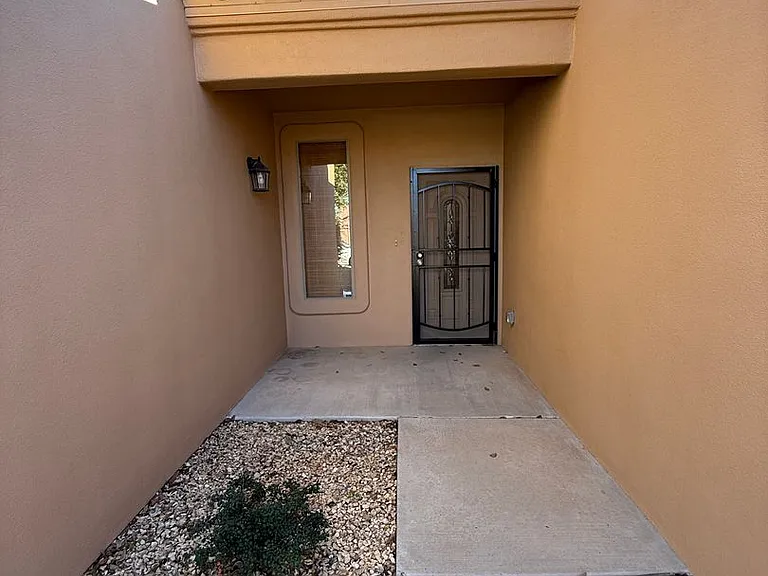 4804 Camino Dos Vidas — Photo 3