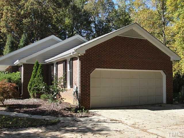 2nd image of 2116 Simpkins Rd