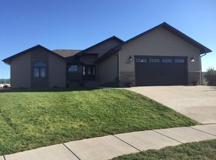 1709 River View Cir, Spearfish, SD 57783