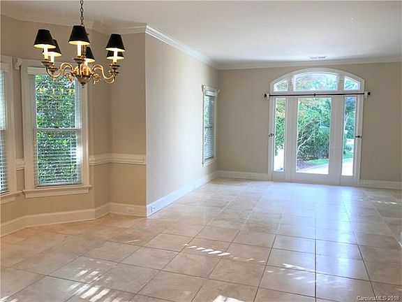 4th image of 7011 Golden Rain Ct