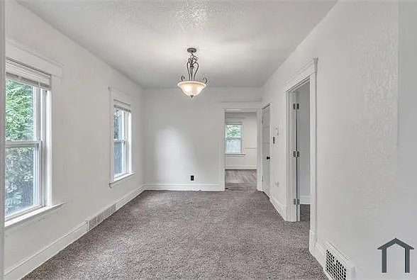 9705 Orleans Ave — Photo 8