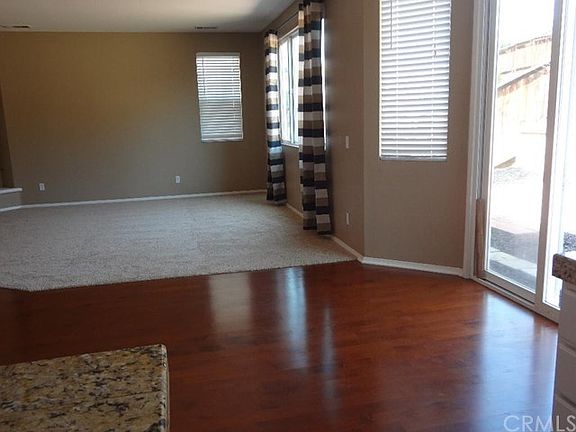 SPACE FOR BREAKFAST NOOK