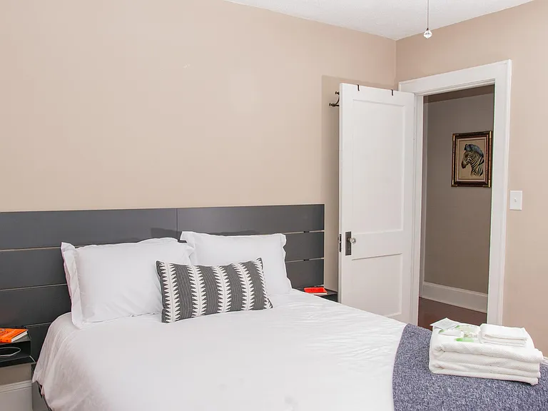 755 Berkeley Ave NW — Photo 17