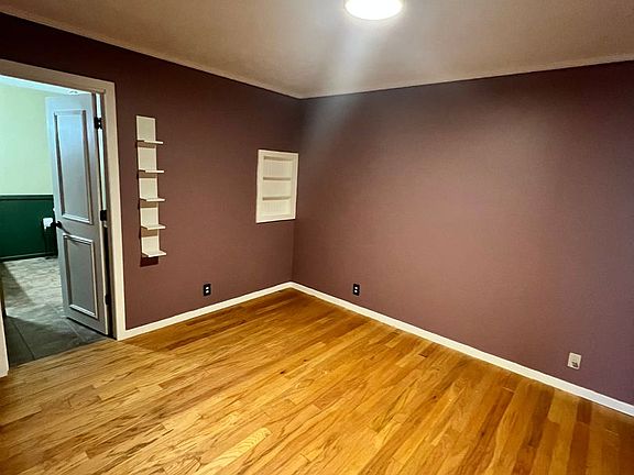4th image of 5918 Colchester Dr
