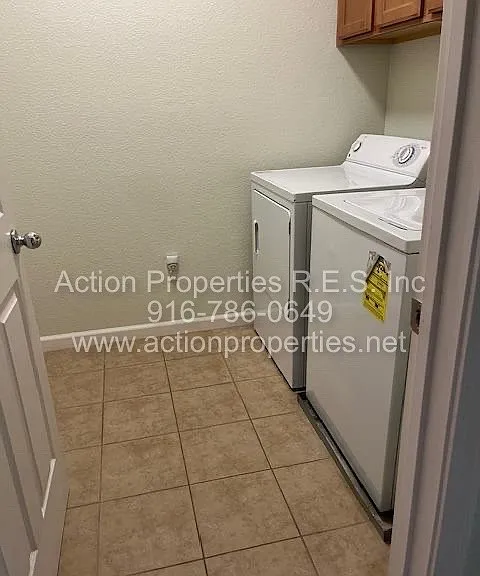 2308 Las Palomas Loop — Photo 8