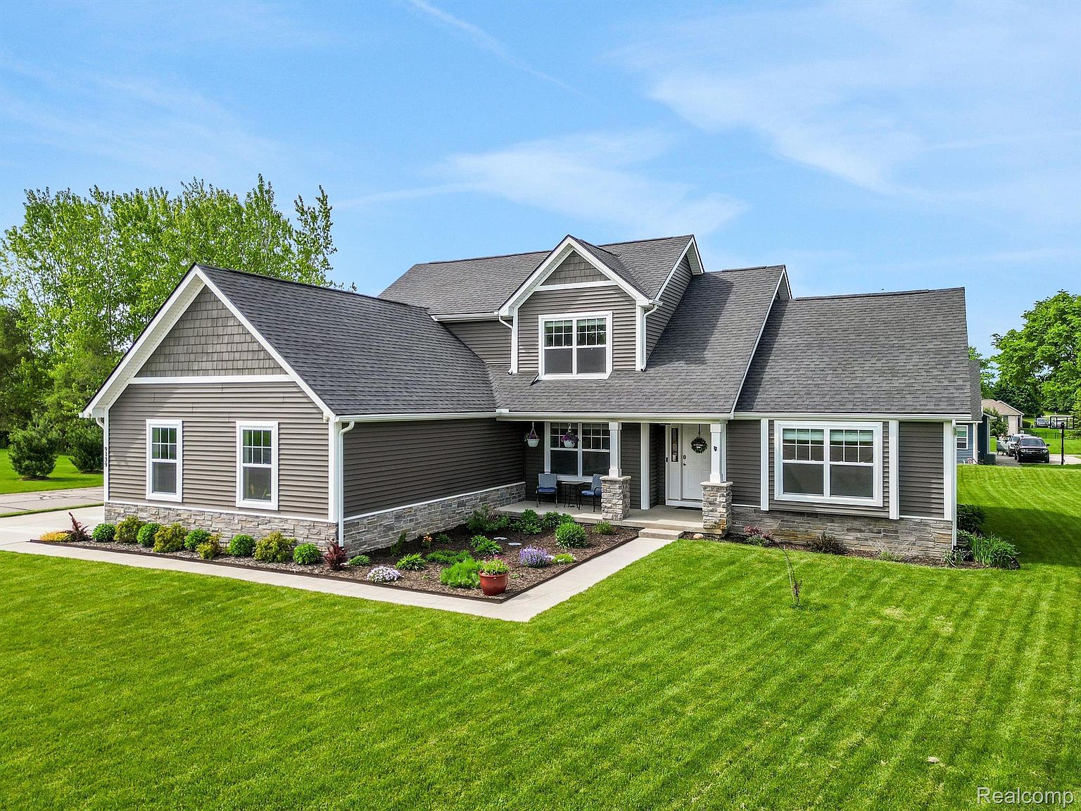 でぶりんページです 9139 Lanning Ln, Brighton, MI 48116 | Zillow