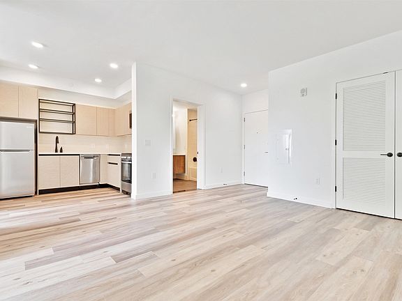 3rd image of 55 Jordan Ave APT 1209