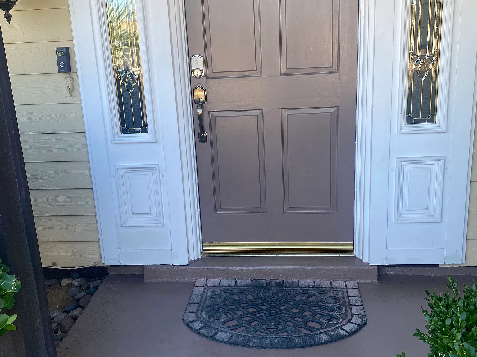 4689 La Fonda Dr — Photo 2