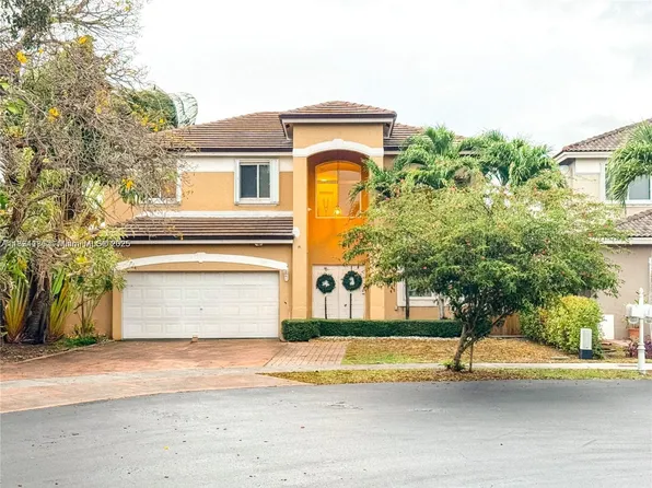 15809 SW 65th Ter, Miami, FL 33193