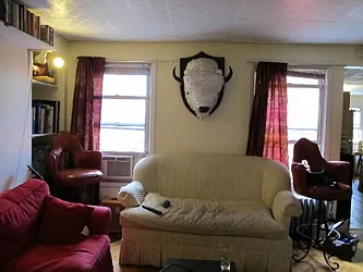 Rented by FlatFinders Realty