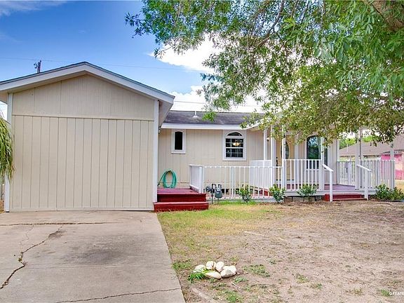 2nd image of 216 N Viento Dorado St