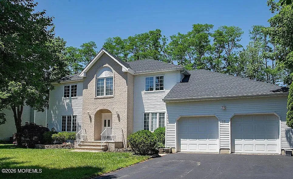 5 bed, 2627 sqft, $6,500 — Photo 1