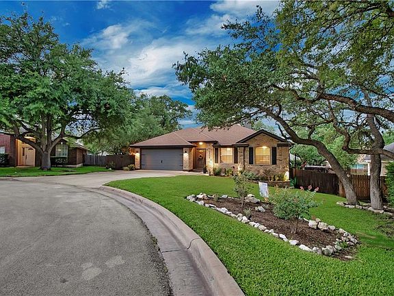 3rd image of 12602 Schreiner Ct