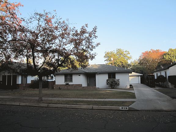 3rd image of 1828 N Adoline Ave