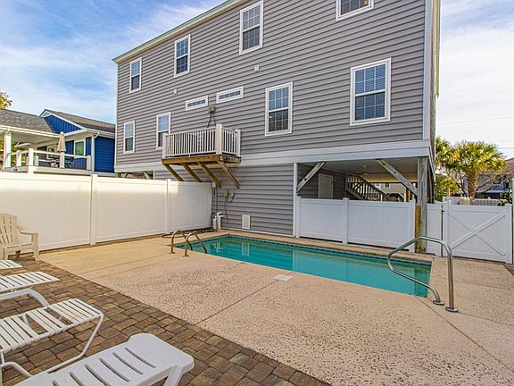 3rd image of 118A N Yaupon Dr. #118A