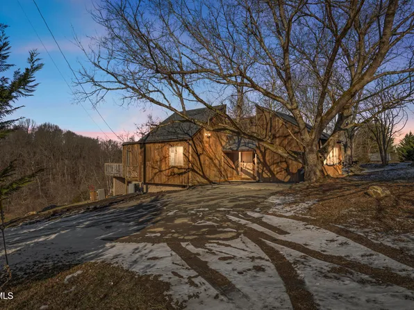 906 S Pickens Bridge Rd, Gray, TN 37615