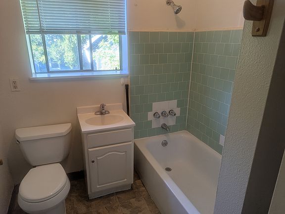 3rd image of 3236 X St #5