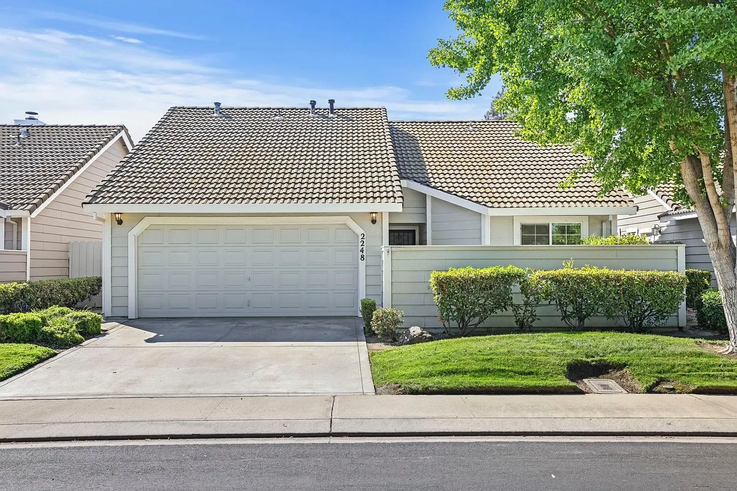 2248 Southport Ln photo 1