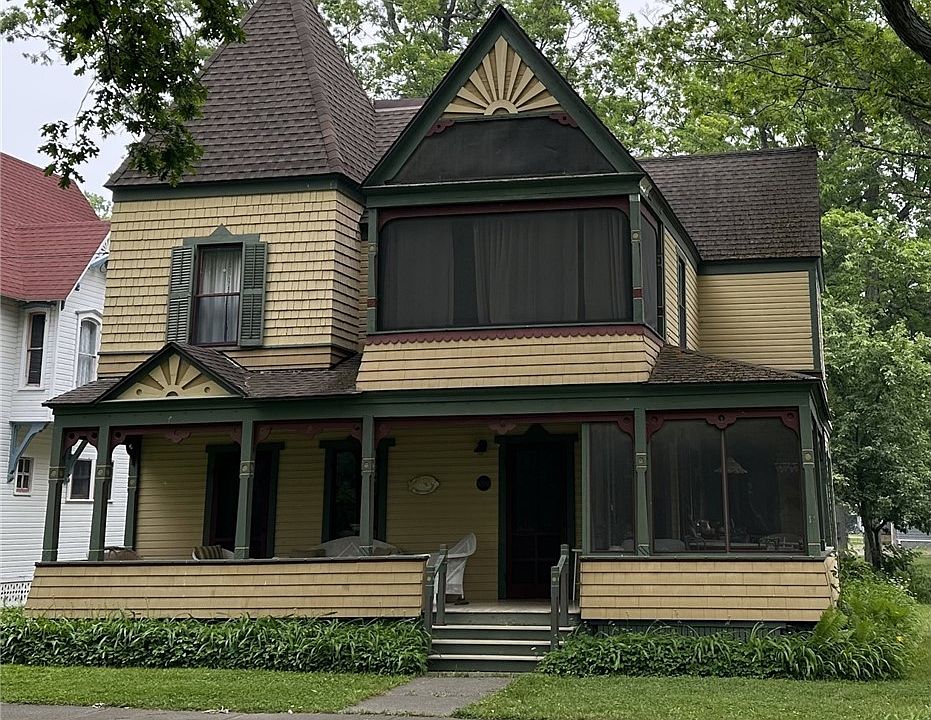 1st image of 42916 Saint Lawrence Ave