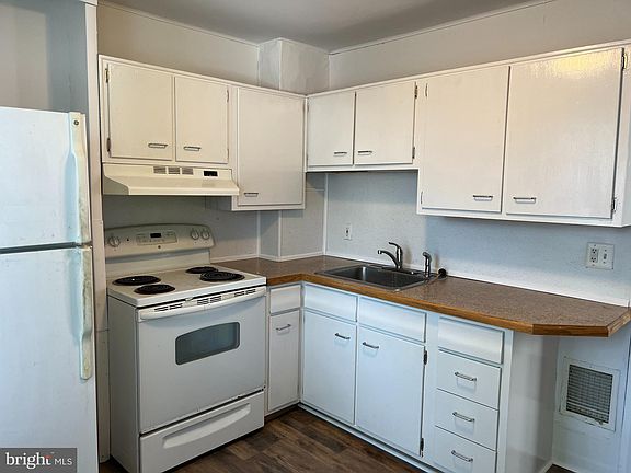 5th image of 111 Isabel Ave