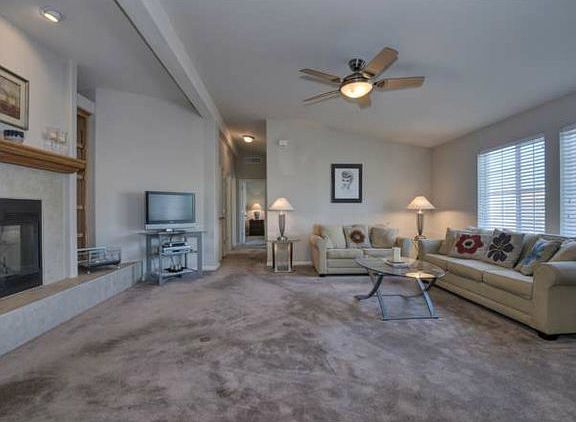 3rd image of 386 Chateau La Salle Dr